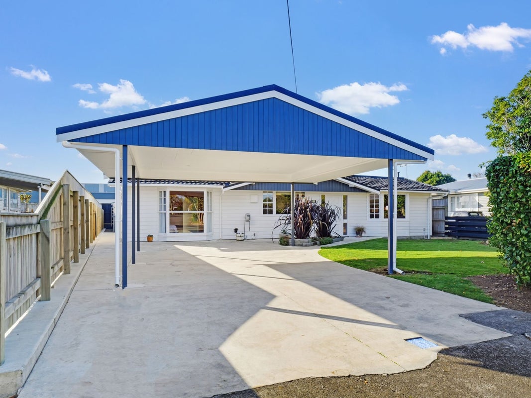 6 Laurel Place, Awapuni, Palmerston North - Carousel 1
