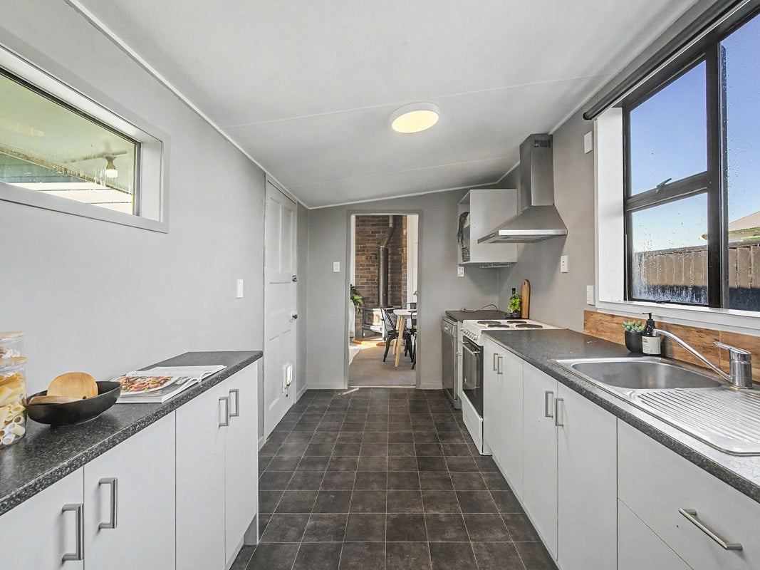 378 Tay Street, Turnbull Thomson Park, Invercargill - Carousel 2