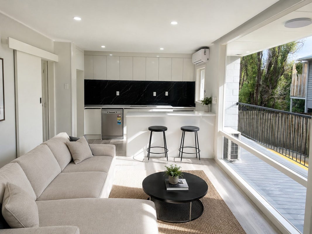 16A Dallinghoe Crescent, Milford, Auckland - Carousel 2
