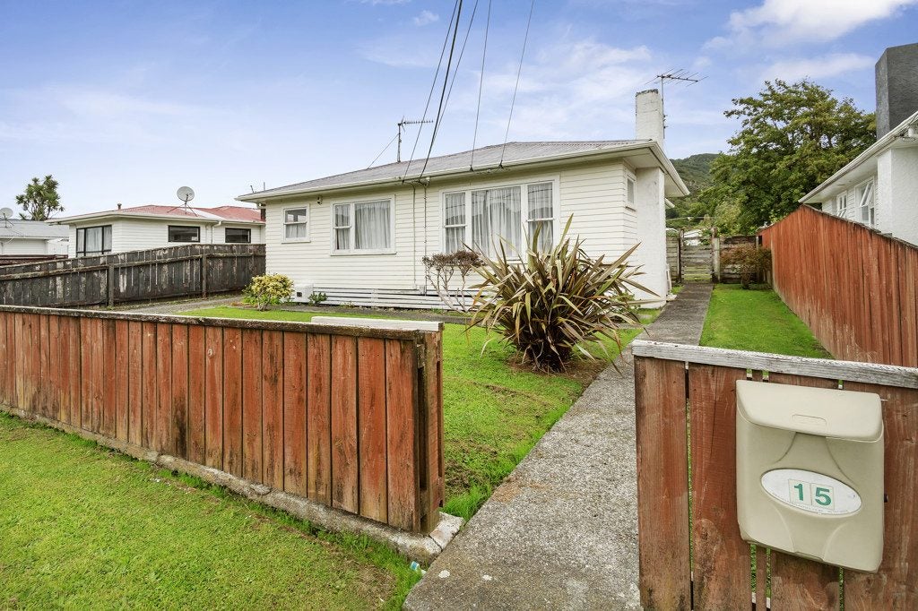 15 Konini Street, Wainuiomata, Lower Hutt - Carousel 1