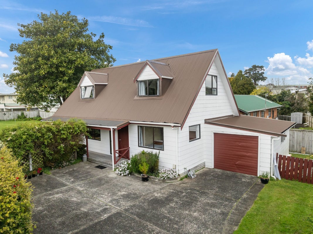 7 Carr Street, Kamo, Whangarei - Carousel 1