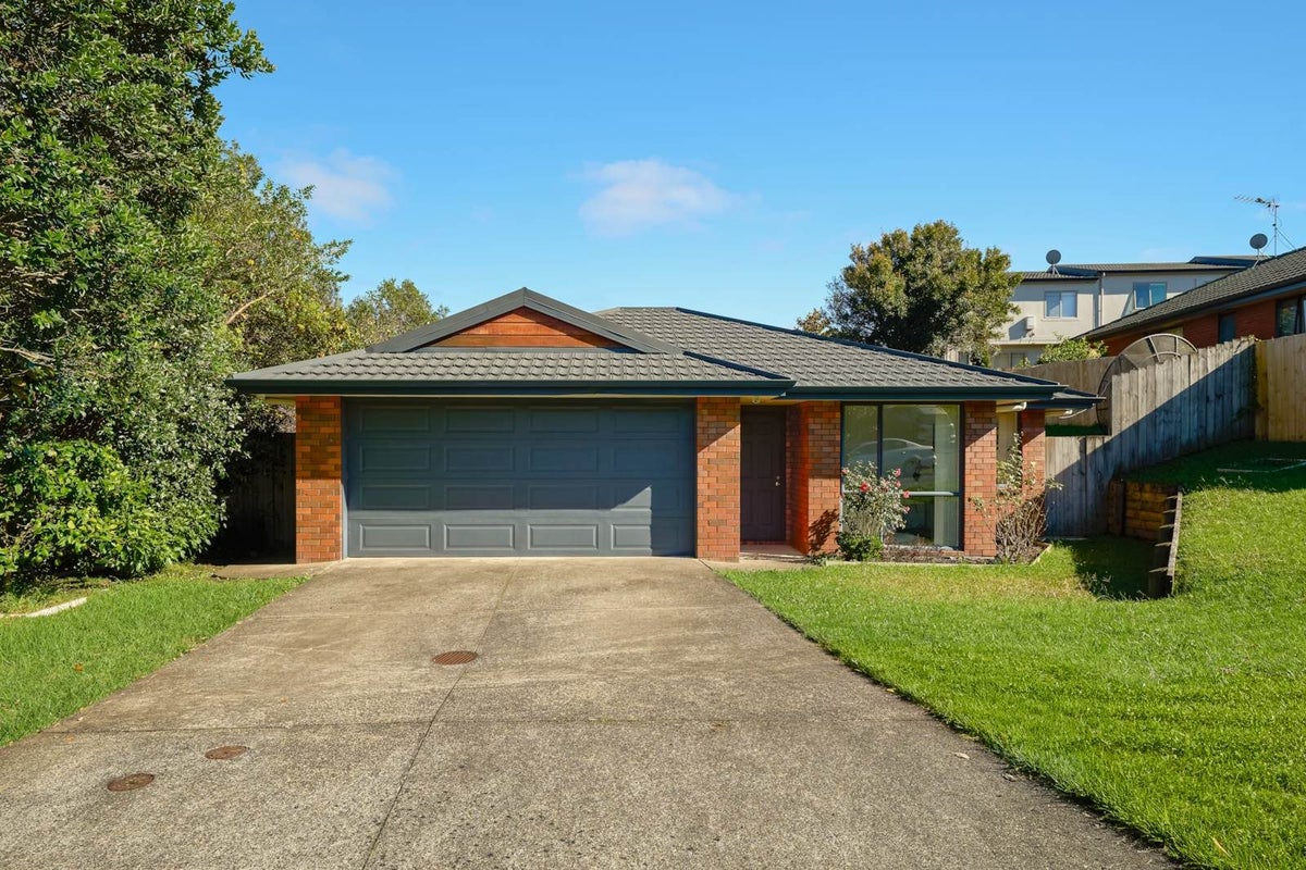 8 Nimstedt Avenue, Oteha, Auckland - Carousel 1