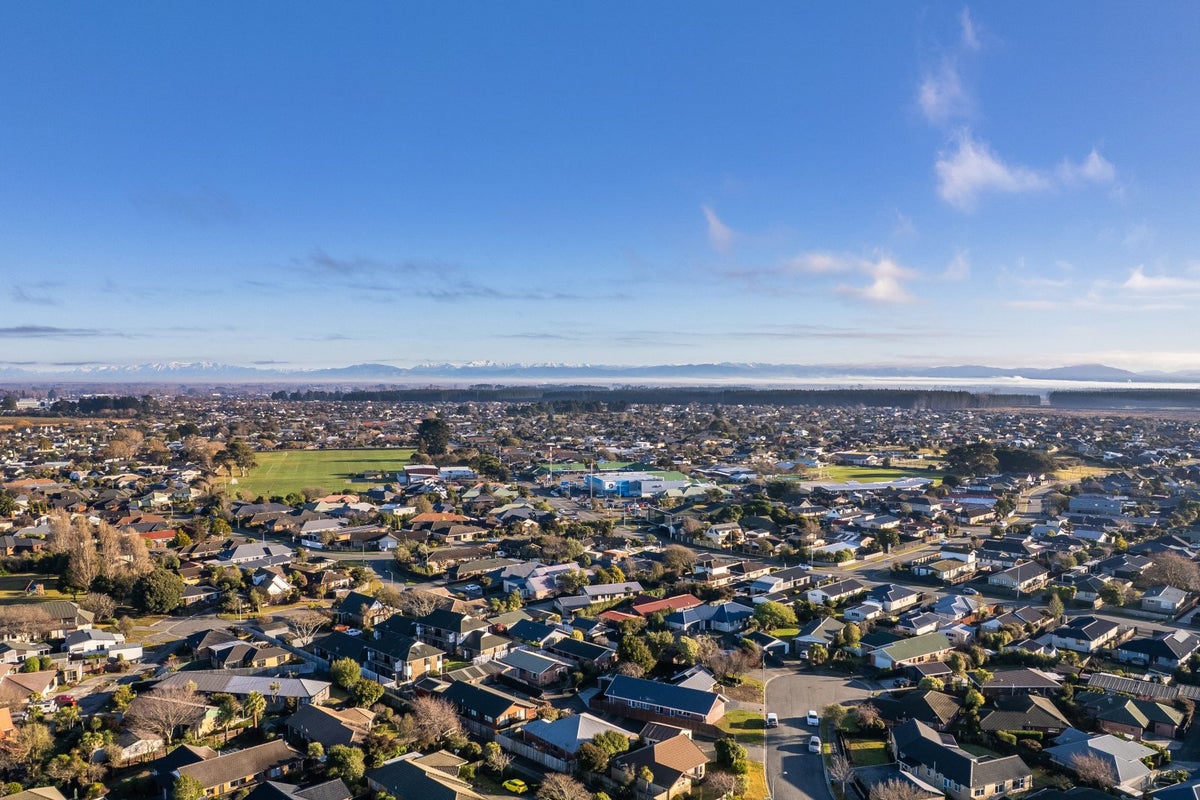 33 Kirsten Place, Parklands, Christchurch - Carousel 31