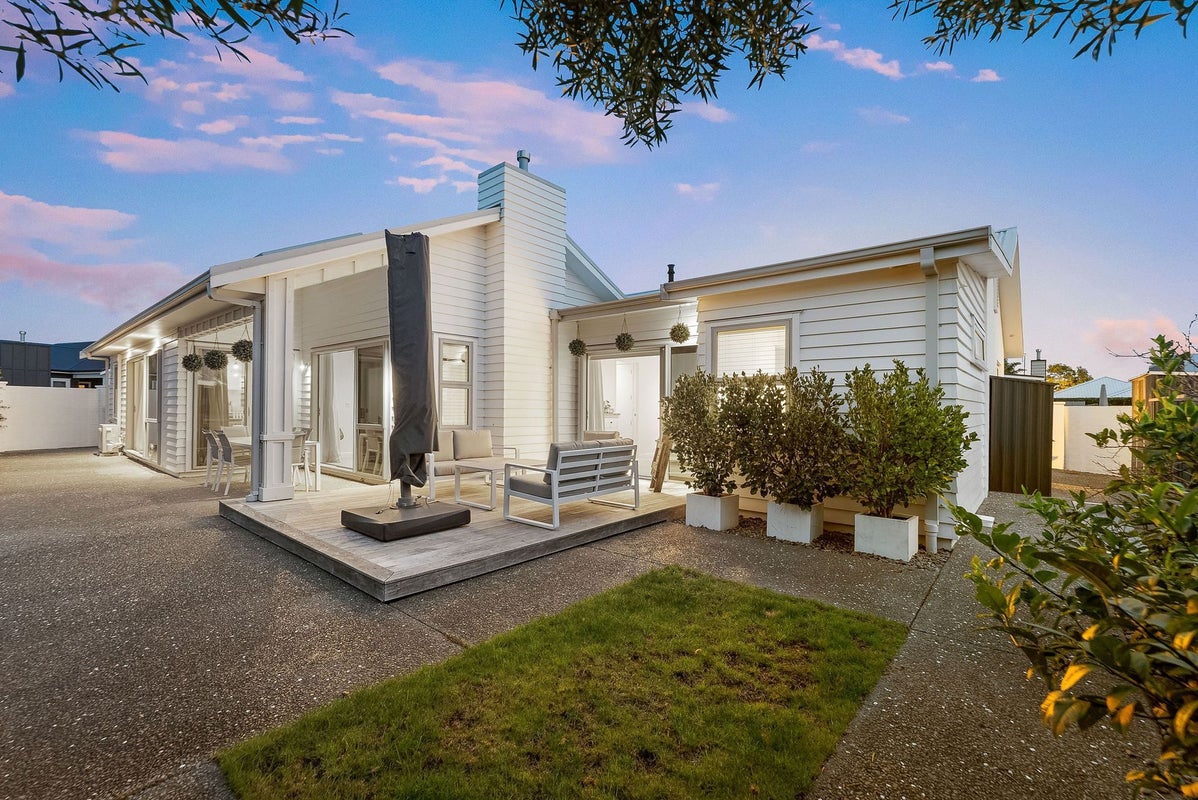 1 Astelia Lane, Papamoa Beach, Papamoa - Carousel 2
