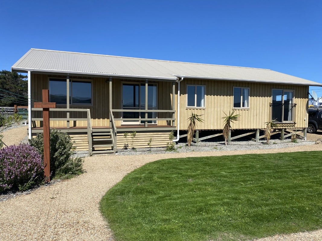 50 Hillview Road, Birdlings Flat, Banks Peninsula, Canterbury - Carousel 1