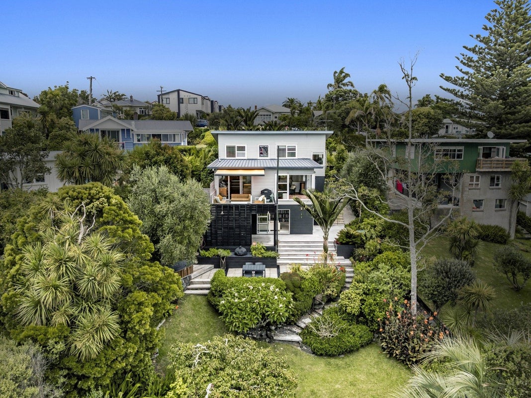 70 Aramoana Avenue, Devonport, Auckland - Carousel 2