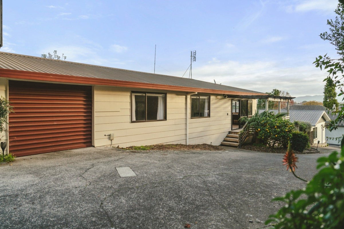 33A Otumoetai Road, Judea, Tauranga - Carousel 2