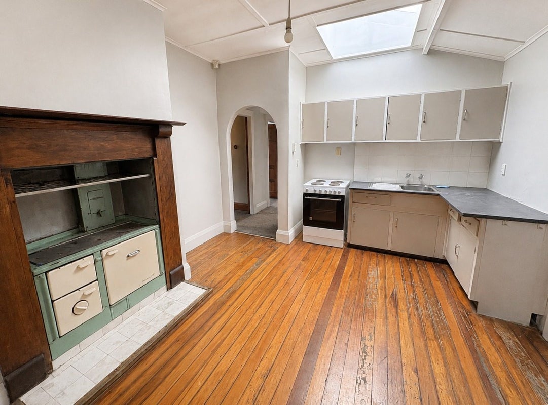 90 Eden Street, Oamaru - Carousel 2