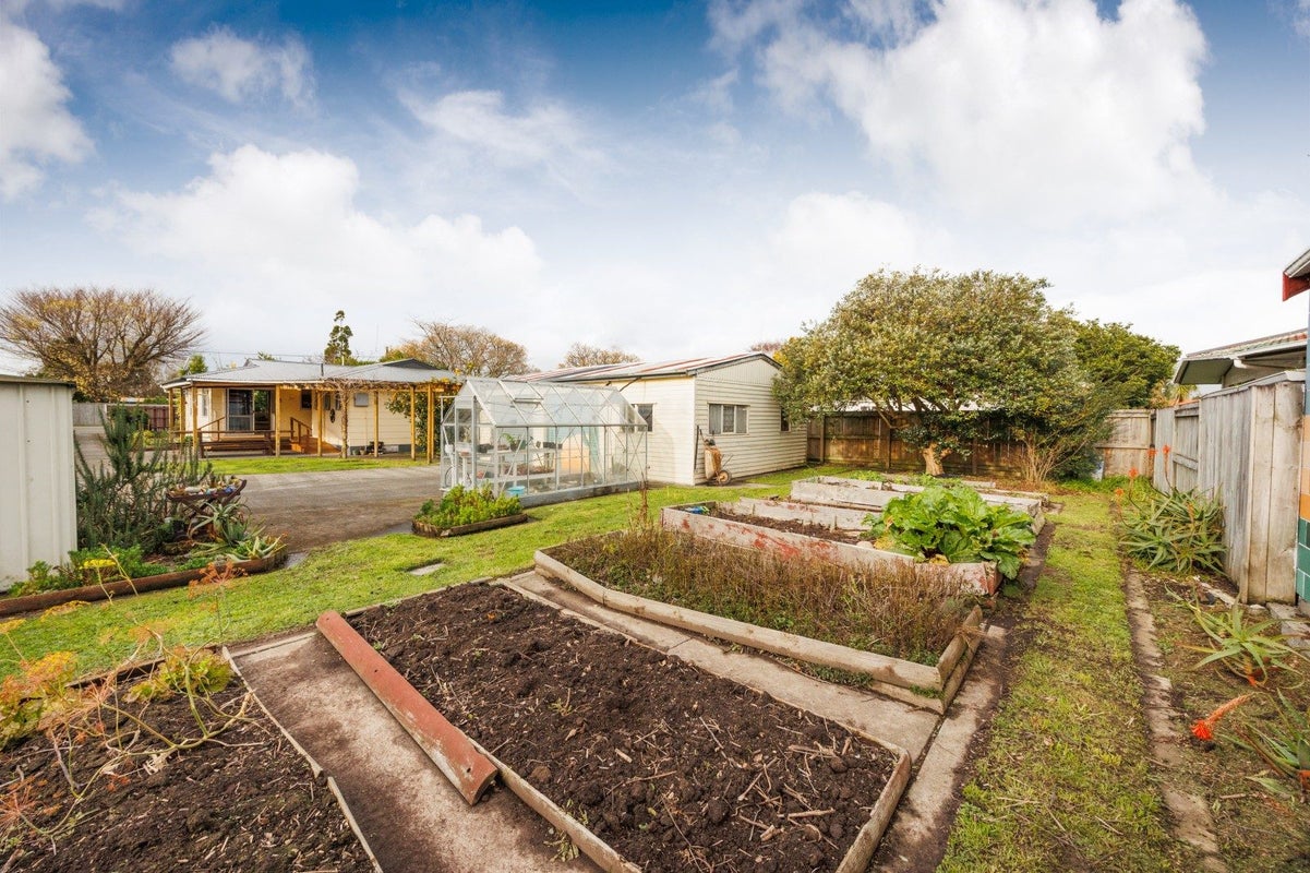 86 Maxwells Line, Awapuni, Palmerston North - Carousel 31