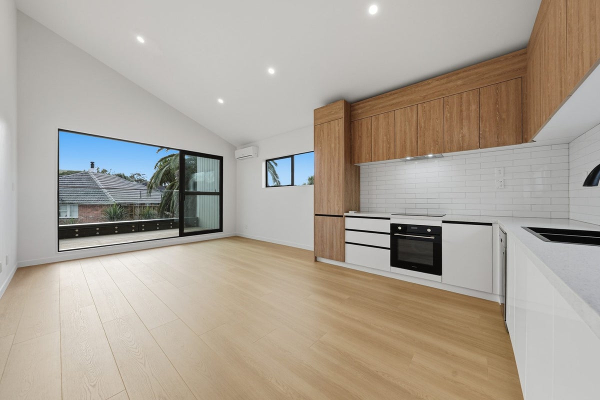 7/29 Te Koa Road, Panmure, Auckland - Carousel 2