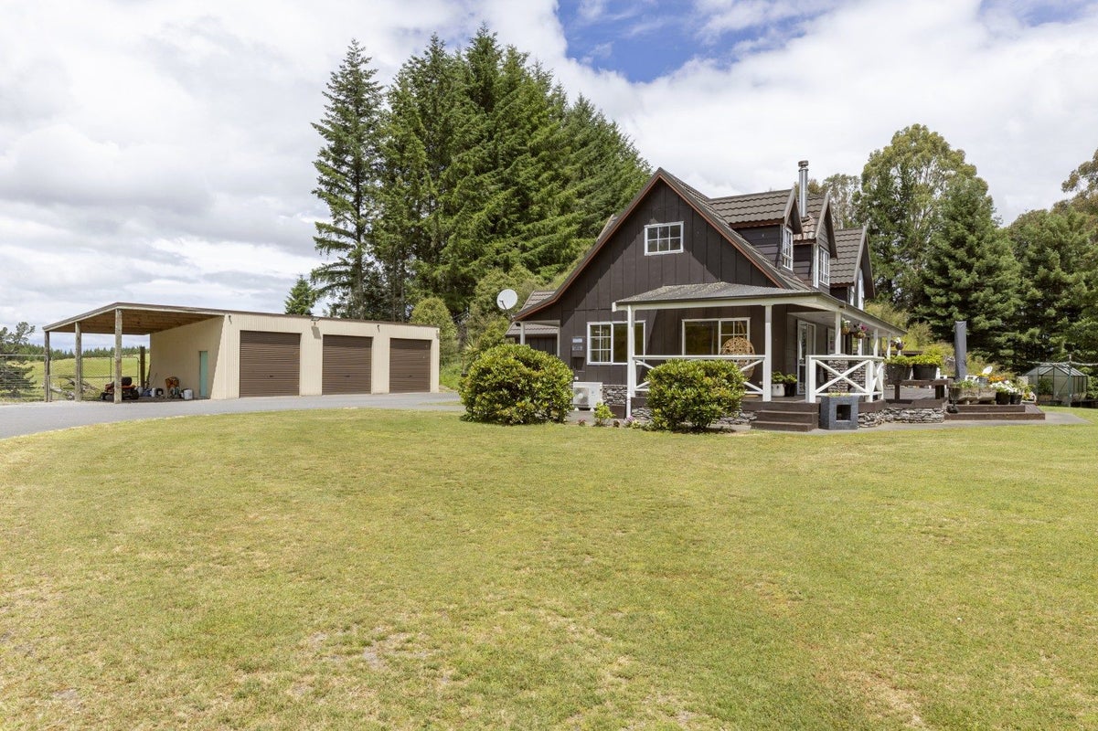 491 State Highway 5, Wairakei, Taupo - Carousel 1