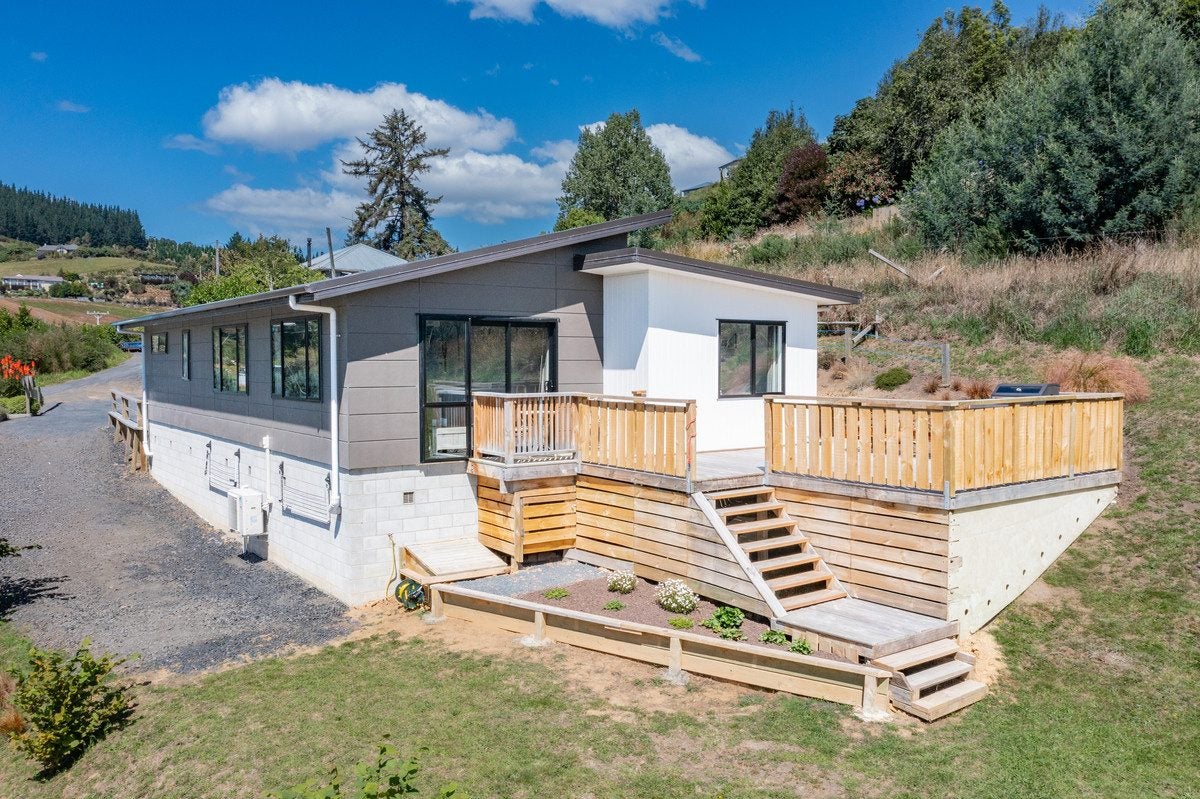 12 Goodwin Street, Waihola, Milton - Carousel 1
