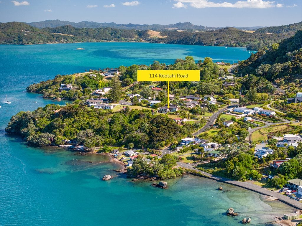 114 Reotahi Road, Whangarei - Carousel 1