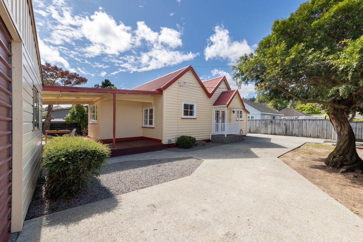 5 Mangaroa Hill Road, Clouston Park, Upper Hutt - Carousel 2