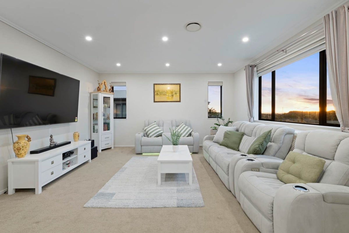 21 Dawood Place, The Gardens , Auckland  - Carousel 2