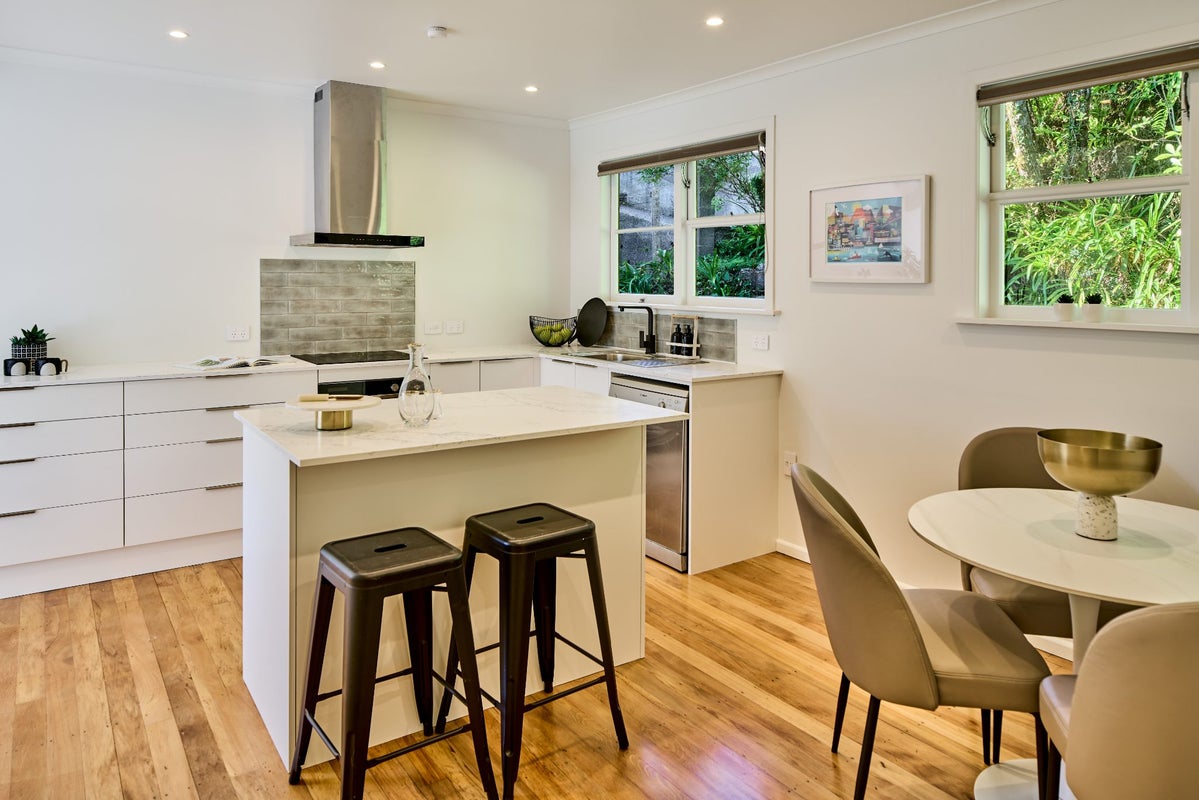 19 Norwich Street, Wadestown, Wellington - Carousel 2