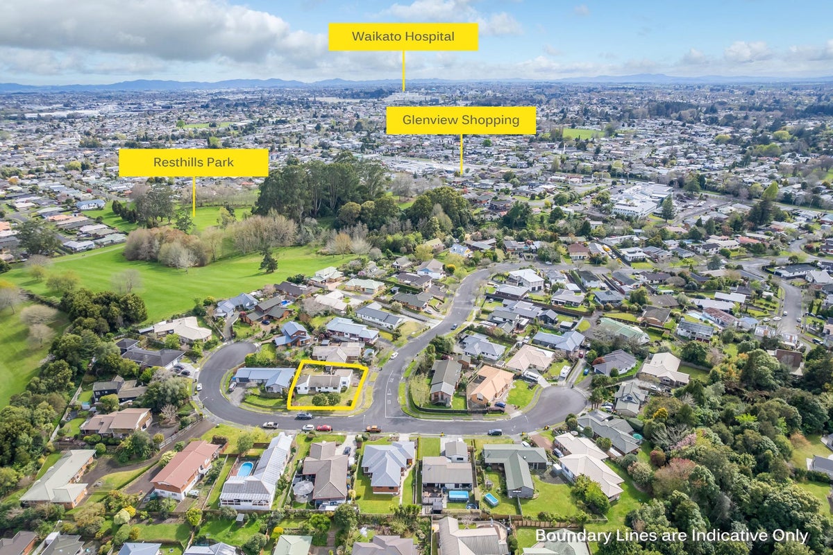 70 Sunnyhills Avenue, Glenview, Hamilton, Waikato - Carousel 25