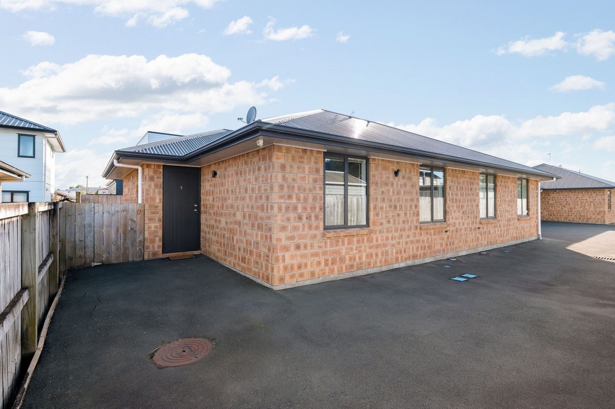 54E Campbell Street, Frankton, Hamilton - Carousel 1