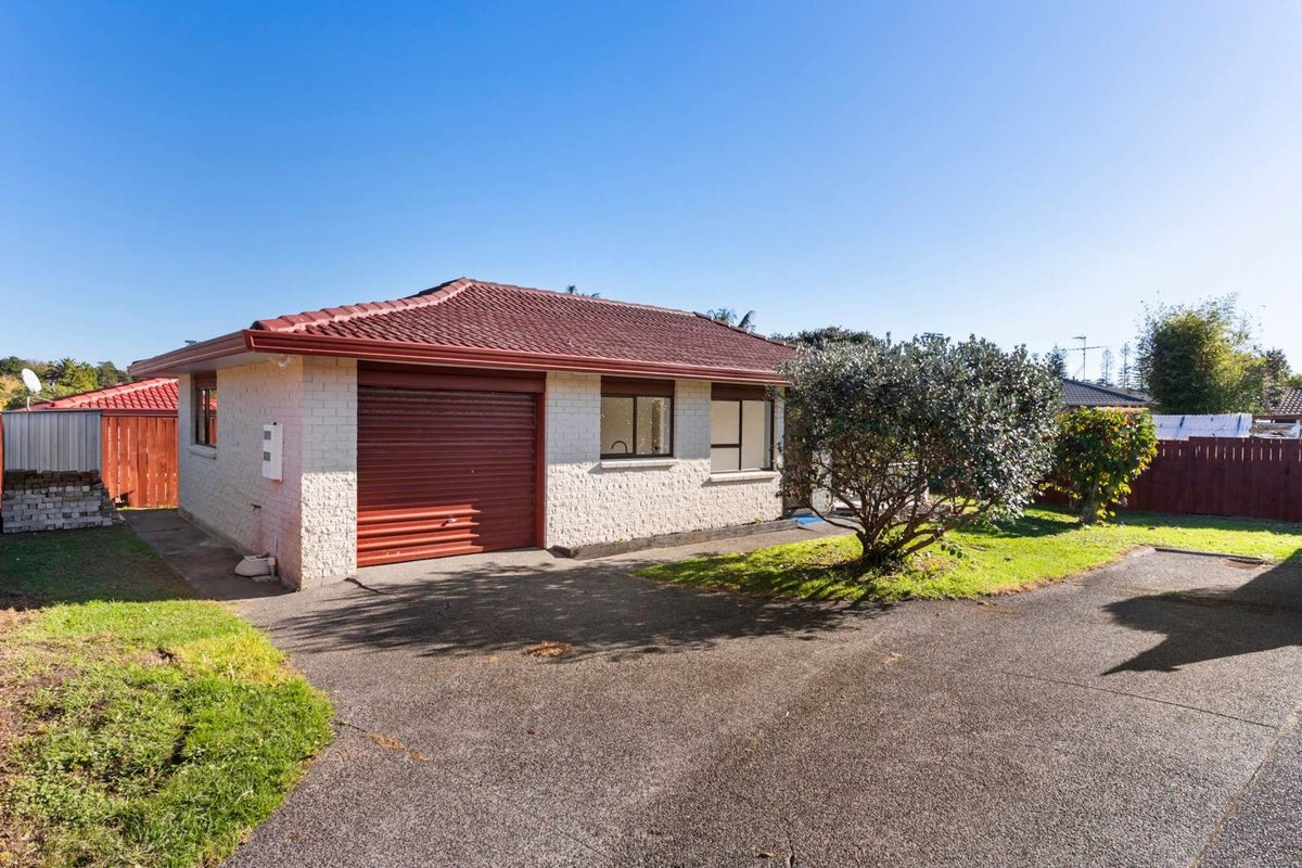 8/4074 Great North Road, Glen Eden, Auckland - Carousel 1