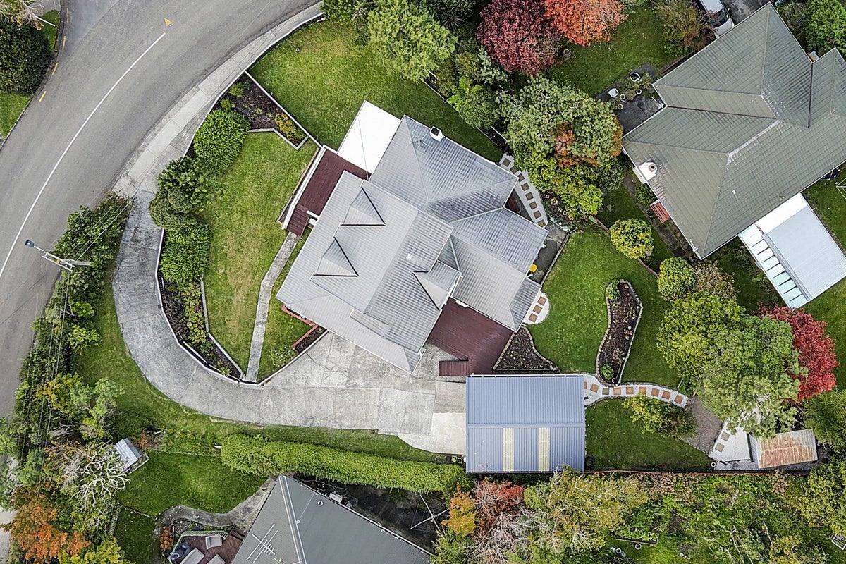 53 The Drive, Tawa, Wellington - Carousel 32