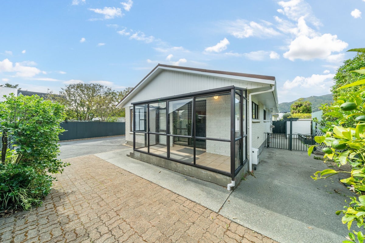 20C Witako Street, Epuni, Lower Hutt - Carousel 2
