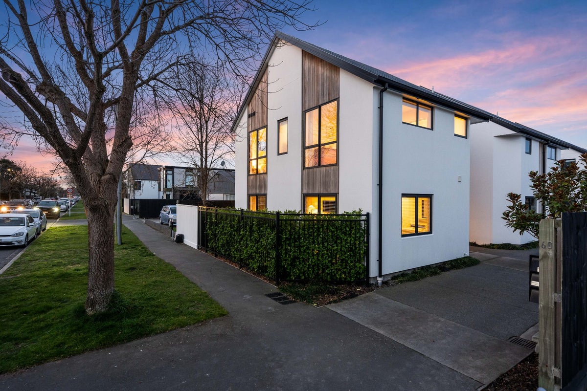 1/60 Bishop Street, St Albans, Christchurch - Carousel 14