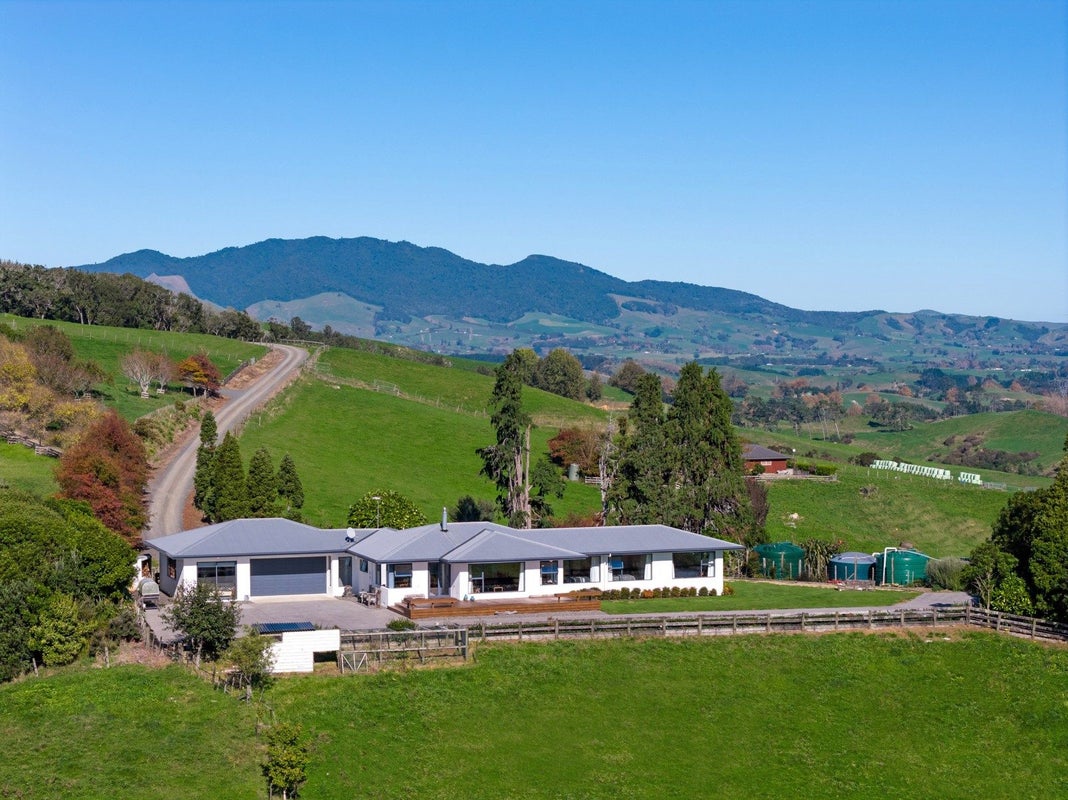 3/957 Taotaoroa Road, Karapiro, Cambridge - Carousel 1