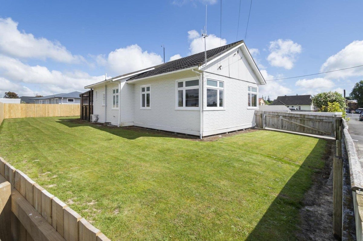 36 Stewart Street, Marton, Marton - Carousel 1