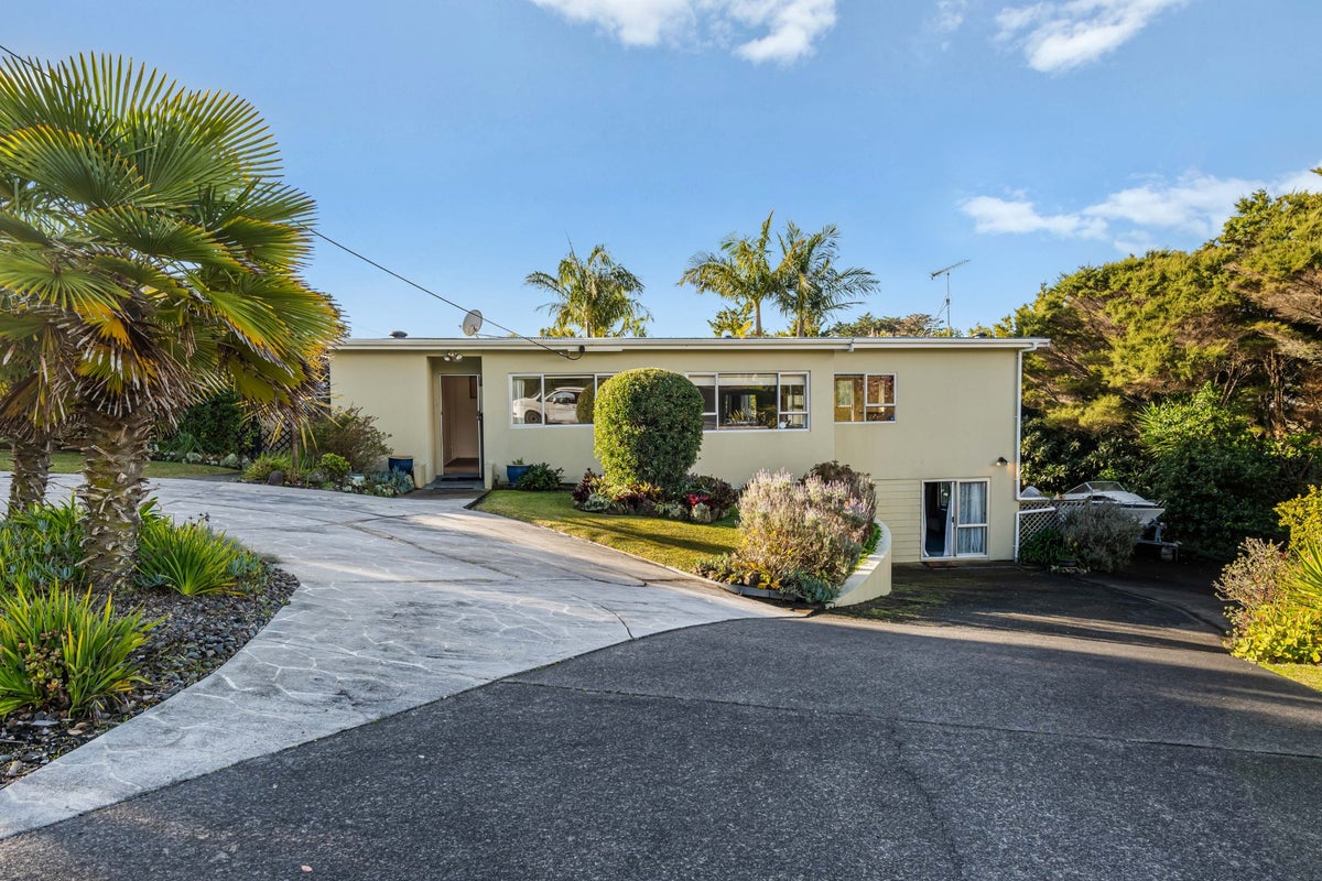 22 Rimu Road, Stanmore Bay, Whangaparaoa - Carousel 2