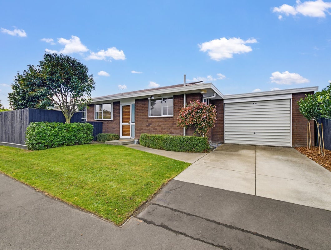 2/63 Gainsborough Street, Hoon Hay, Christchurch - Carousel 1