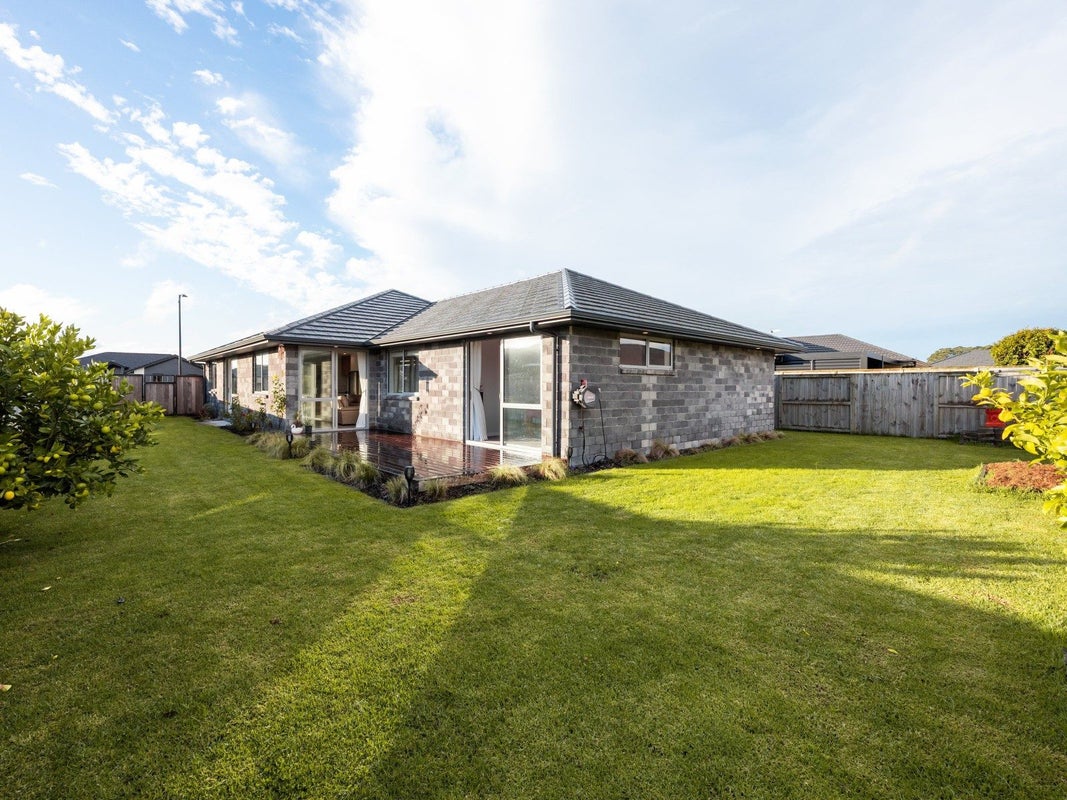 9 Kowaro Street, Rototuna North, Hamilton - Carousel 3