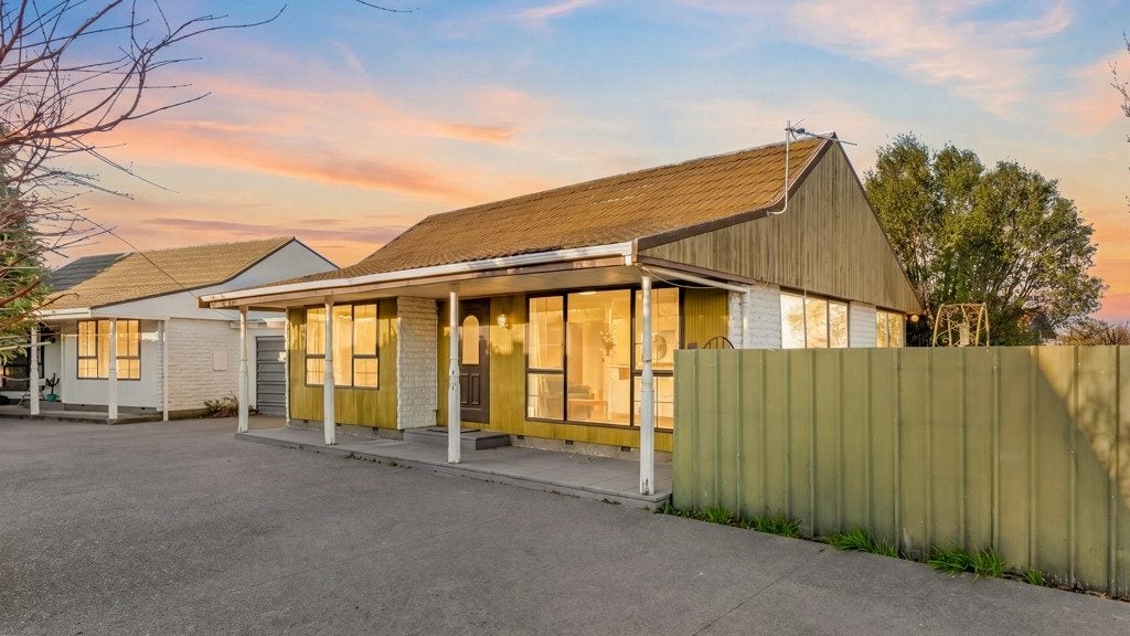 1/172 Sawyers Arms Road, Bishopdale, Christchurch - Carousel 1