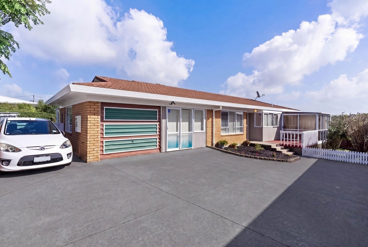 7A Winstone Road, Mount Roskill, Auckland - Carousel 1