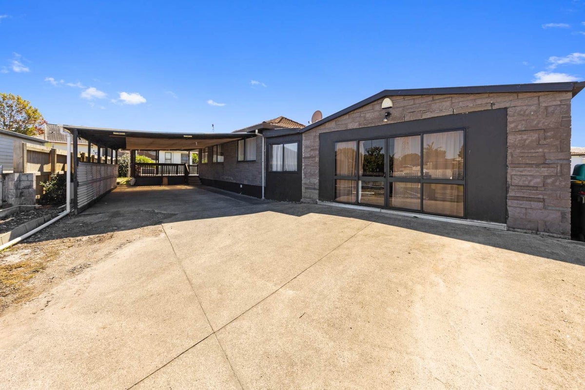62 Tony Segedin Drive, Avondale, Auckland - Carousel 34