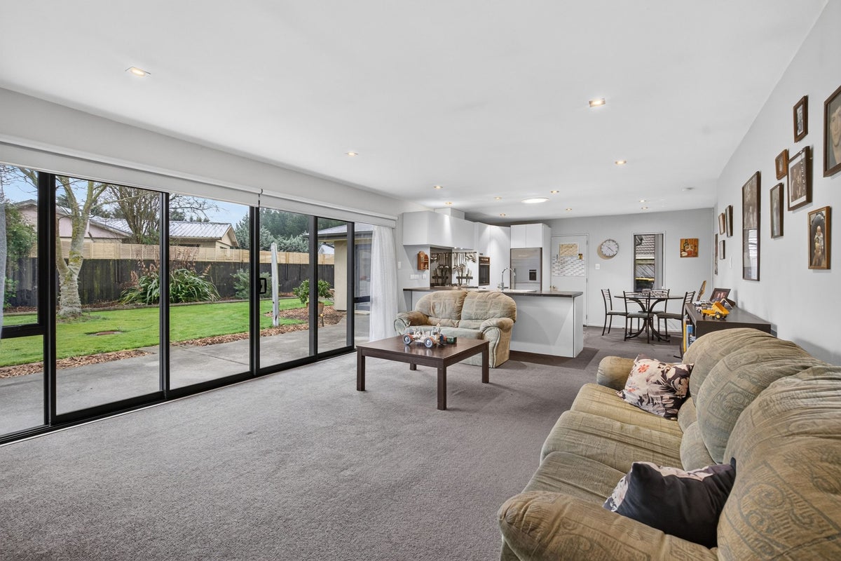 34 Holland Drive, Kaiapoi, Kaiapoi - Carousel 2