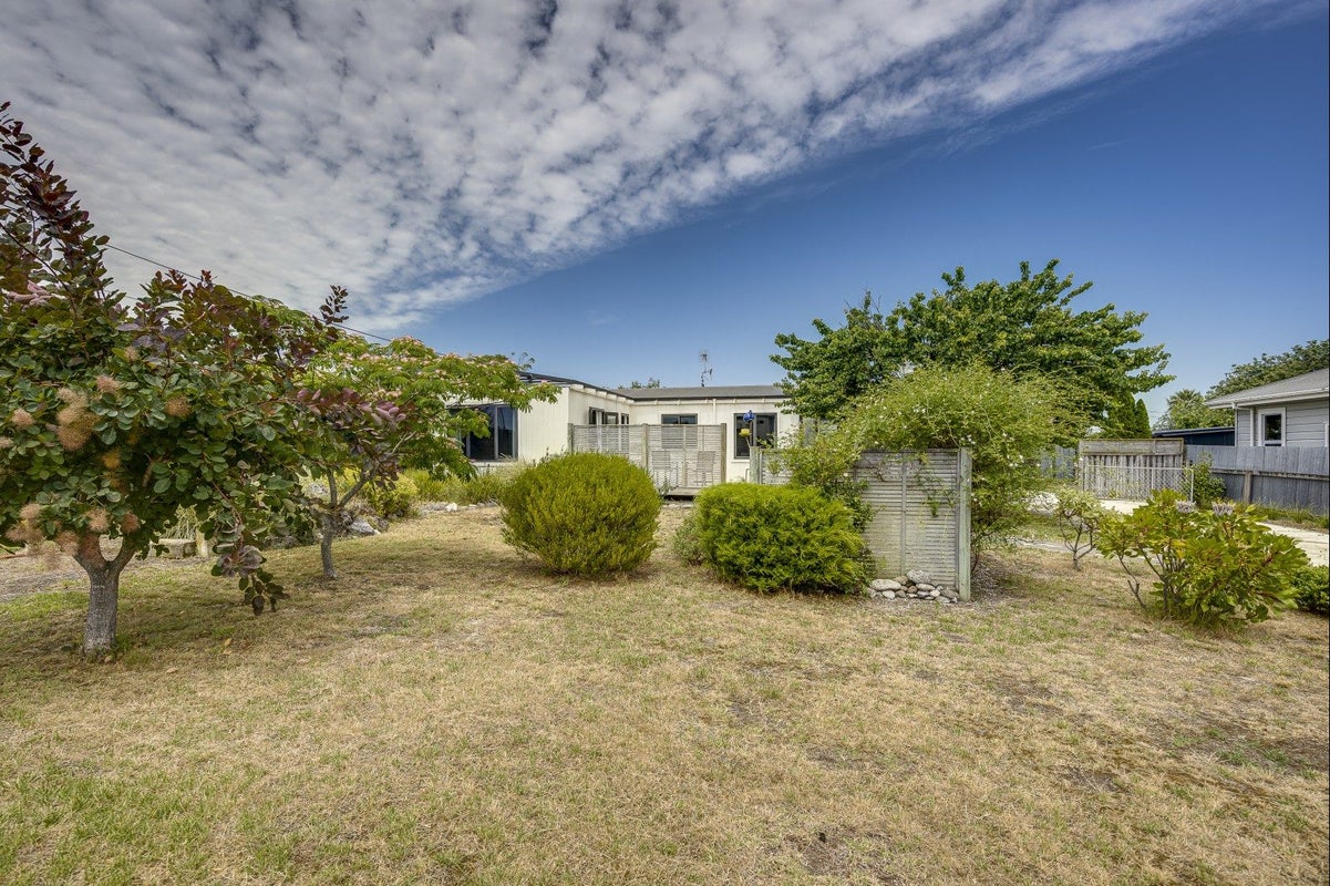 6 Ladywood Road, Bay View, Napier - Carousel 2
