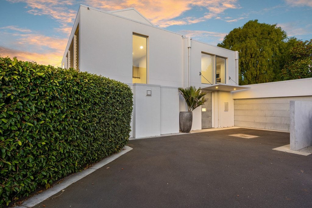 100A Glandovey Road, Fendalton, Christchurch - Carousel 2