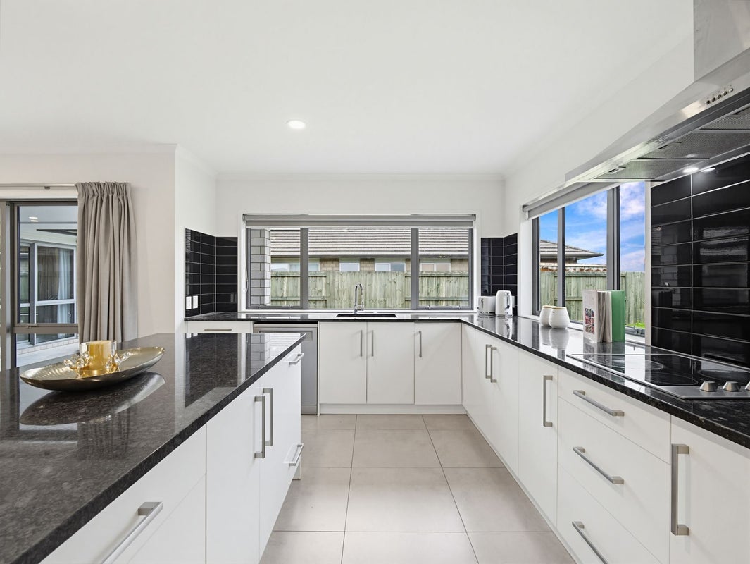 12 Kipling Crescent, Owhata, Rotorua - Carousel 2