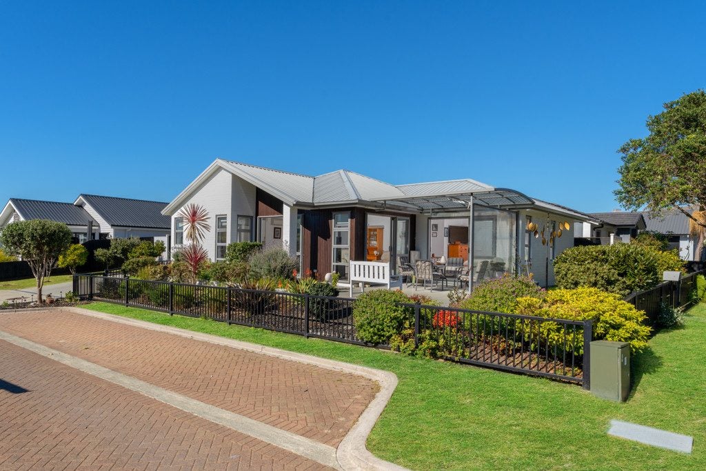 52 Arabella Lane, Snells Beach, Snells Beach - Carousel 1