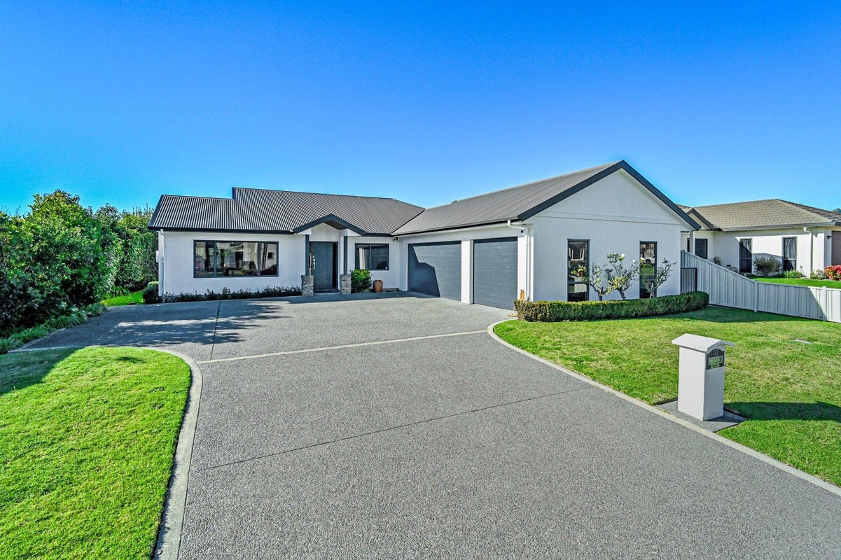 37 Fairview Place, Havelock North, Havelock North - Carousel 1