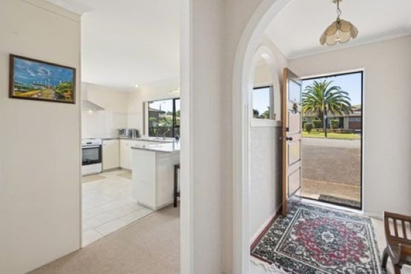 4 Orchard Place, Lynmore, Rotorua - Carousel 2