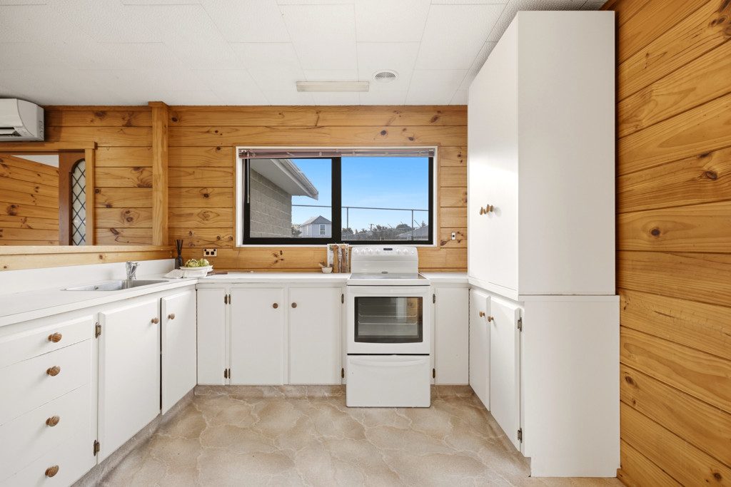 2/35 Dominion Avenue, Spreydon, Christchurch - Carousel 2