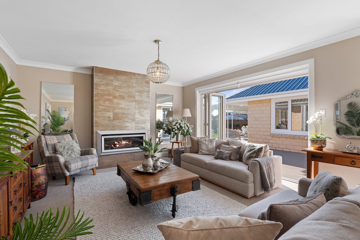 105A Aorangi Road, Bryndwr, Christchurch - Carousel 2