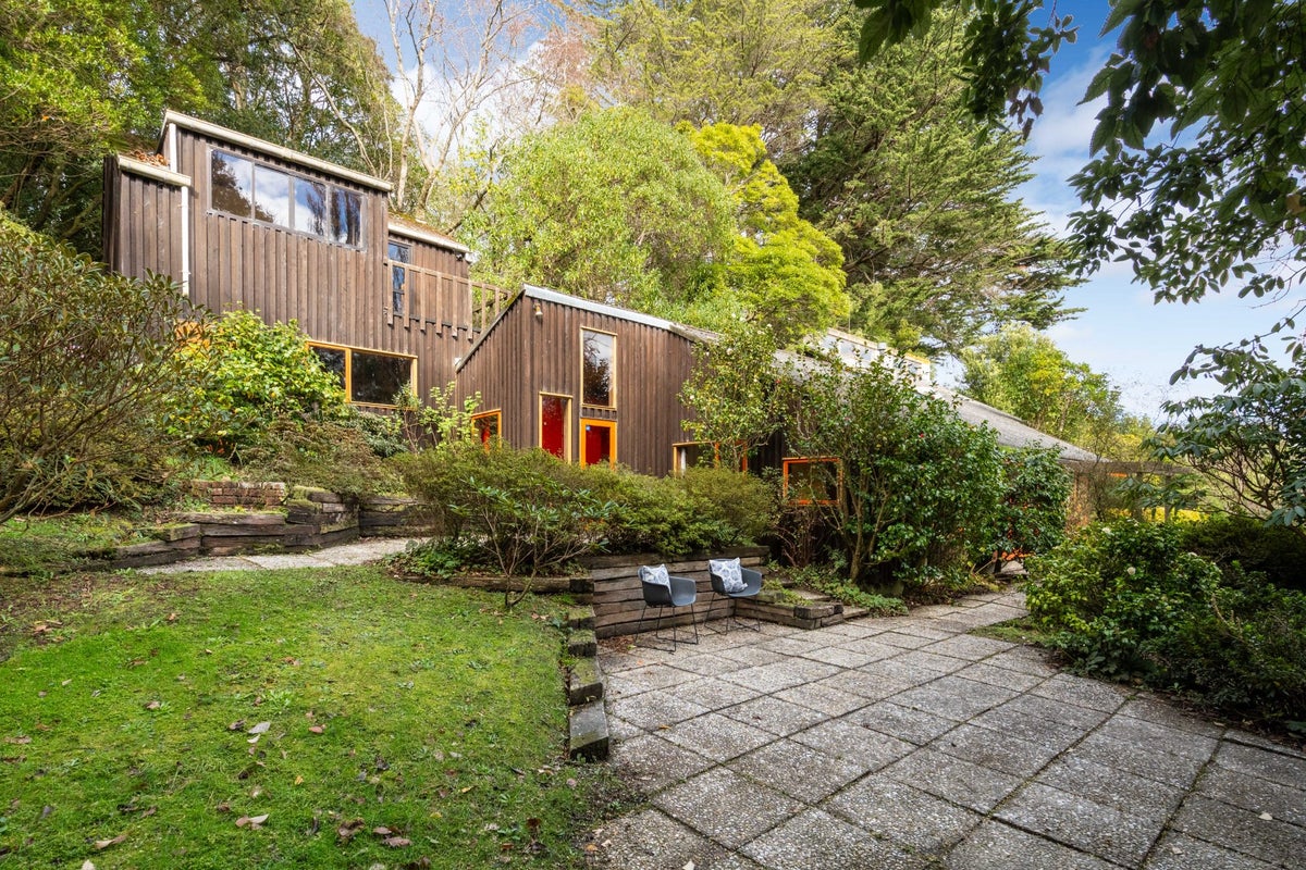 23A Porterfield Street, Macandrew Bay, Dunedin - Carousel 1
