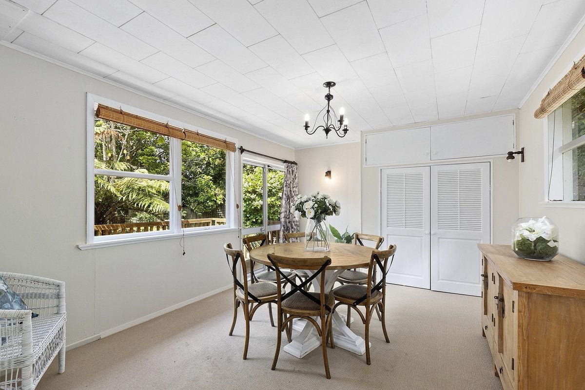 6 Muri Road, Pukerua Bay, Porirua - Carousel 2