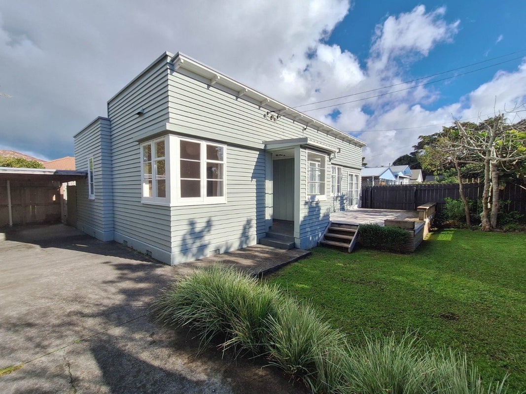 24 Hazel Avenue, Mount Roskill, Auckland - Carousel 1