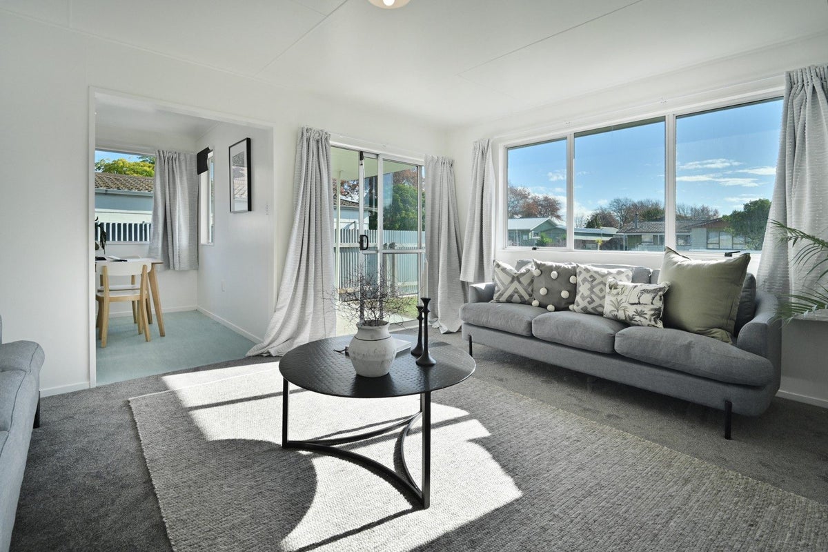 2/85 Diaz Drive, Flaxmere, Hastings - Carousel 1