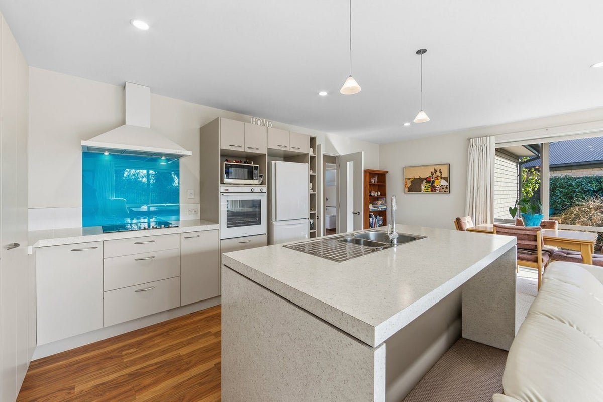 16 Carradale Avenue, Broomfield, Christchurch - Carousel 2