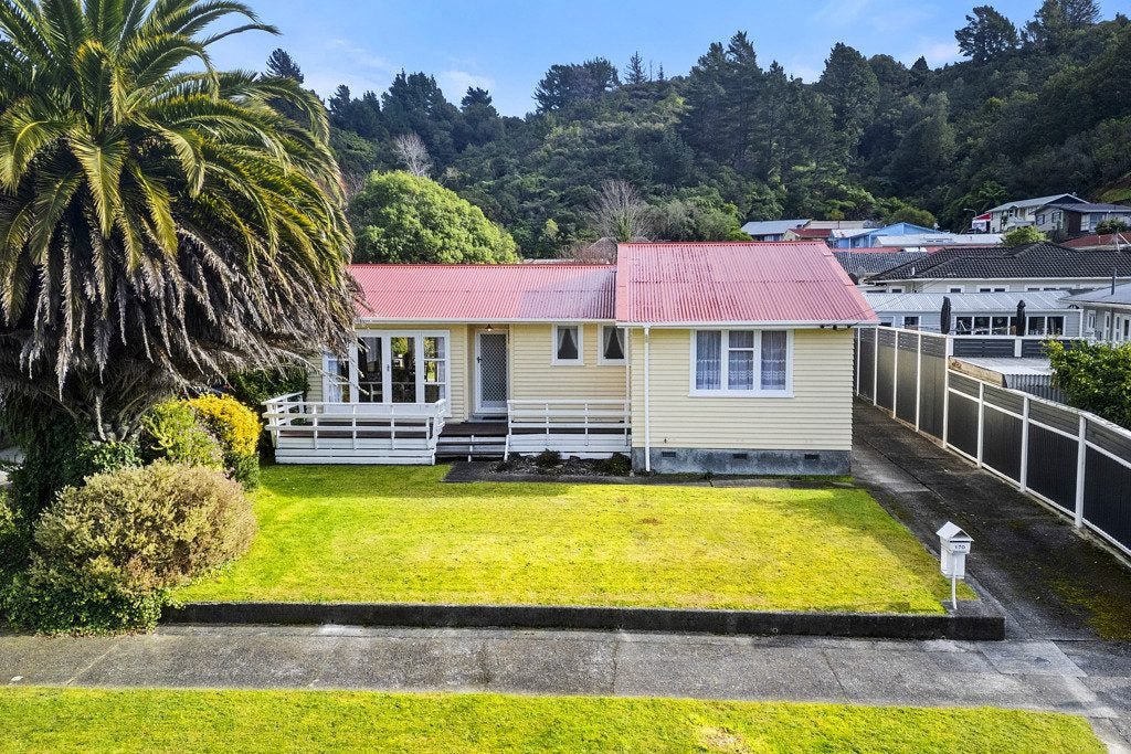 170 George Street, Stokes Valley, Lower Hutt - Carousel 2