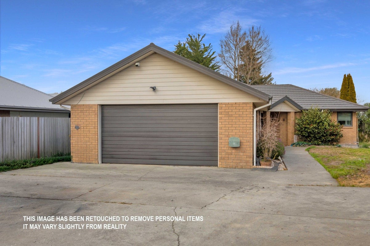 17 Stanwood Grove, Darfield, Darfield - Carousel 1